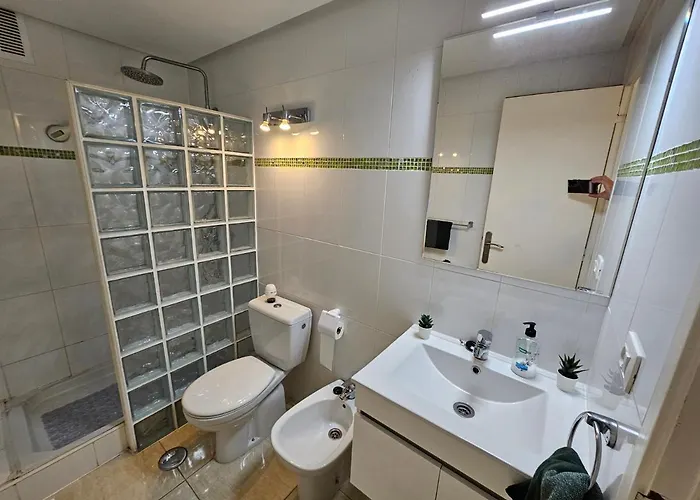 Casa Palmera 3 Only 150 Metres To The Beach, Heated Pool, Wifi, Sat-tv, Balcony * Arona (Tenerife)