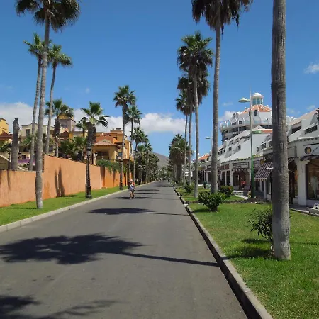 Casa Palmera 3 Only 150 Metres To The Beach, Heated Pool, Wifi, Sat-tv, Balcony Apartment *