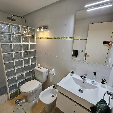 Casa Palmera 3 Only 150 Metres To The Beach, Heated Pool, Wifi, Sat-tv, Balcony * Arona (Tenerife)