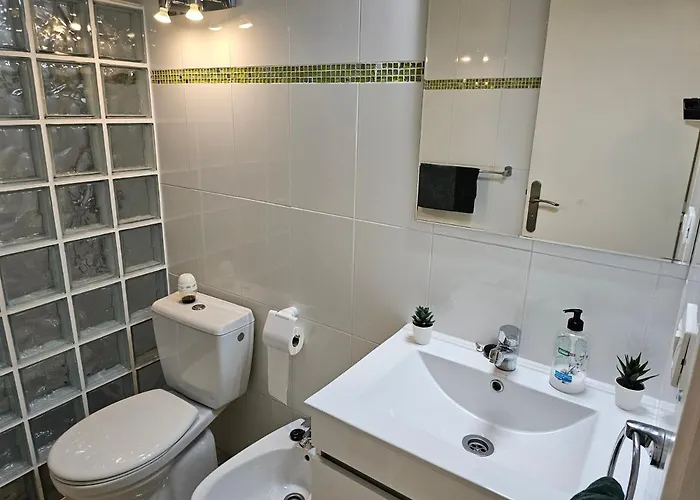 公寓 Casa Palmera 3 Only 150 Metres To The Beach, Heated Pool, Wifi, Sat-tv, Balcony