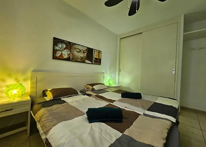 Casa Palmera 3 Only 150 Metres To The Beach, Heated Pool, Wifi, Sat-tv, Balcony 阿罗纳