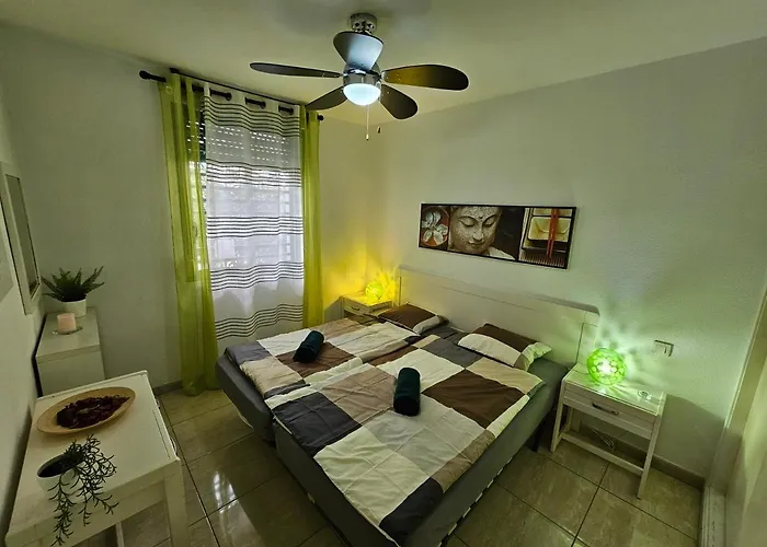Casa Palmera 3 Only 150 Metres To The Beach, Heated Pool, Wifi, Sat-tv, Balcony 公寓 *