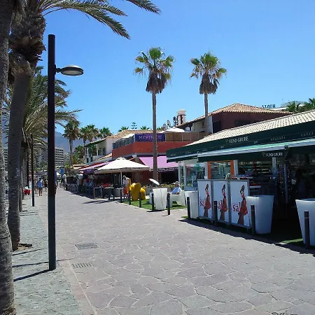 Casa Palmera 3 Only 150 Metres To The Beach, Heated Pool, Wifi, Sat-tv, Balcony *