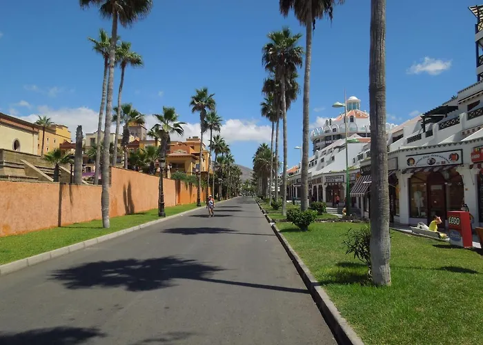 Casa Palmera 3 Only 150 Metres To The Beach, Heated Pool, Wifi, Sat-tv, Balcony Apartment *