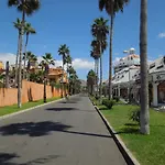Casa Palmera 3 Only 150 Metres To The Beach, Heated Pool, Wifi, Sat-tv, Balcony דירה *