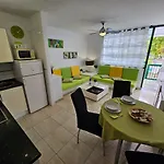 Casa Palmera 3 Only 150 Metres To The Beach, Heated Pool, Wifi, Sat-tv, Balcony דירה ארונה
